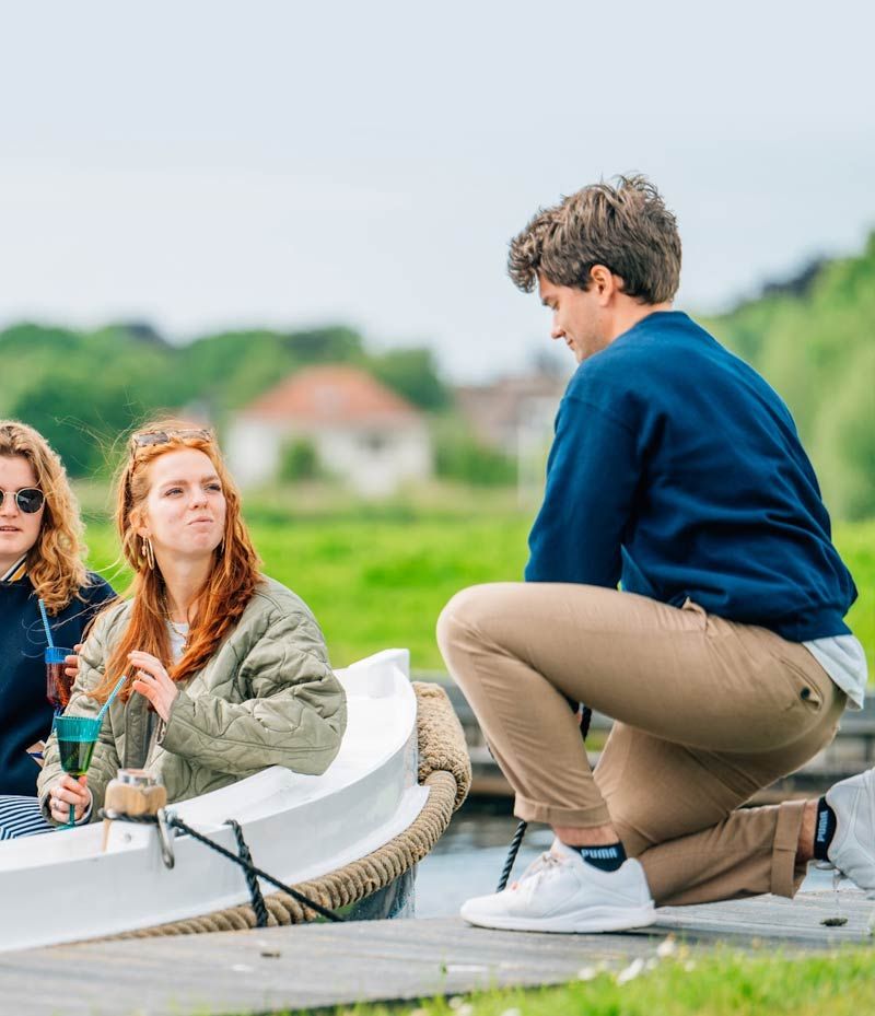 Dock host operations